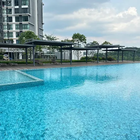 Cozy,Modern Retreat In Cyberjaya Apartment Exterior photo