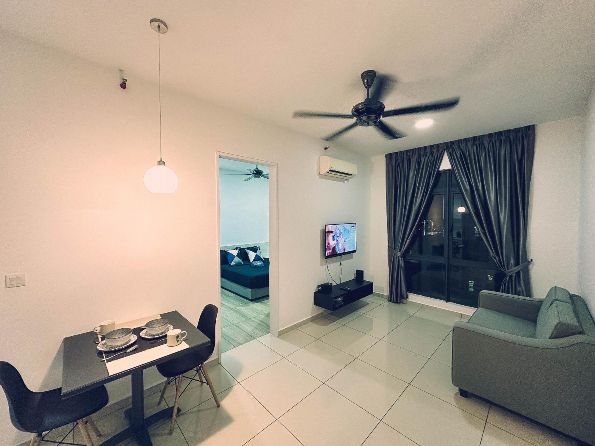 Cozy,modern Retreat In Apartment Cyberjaya